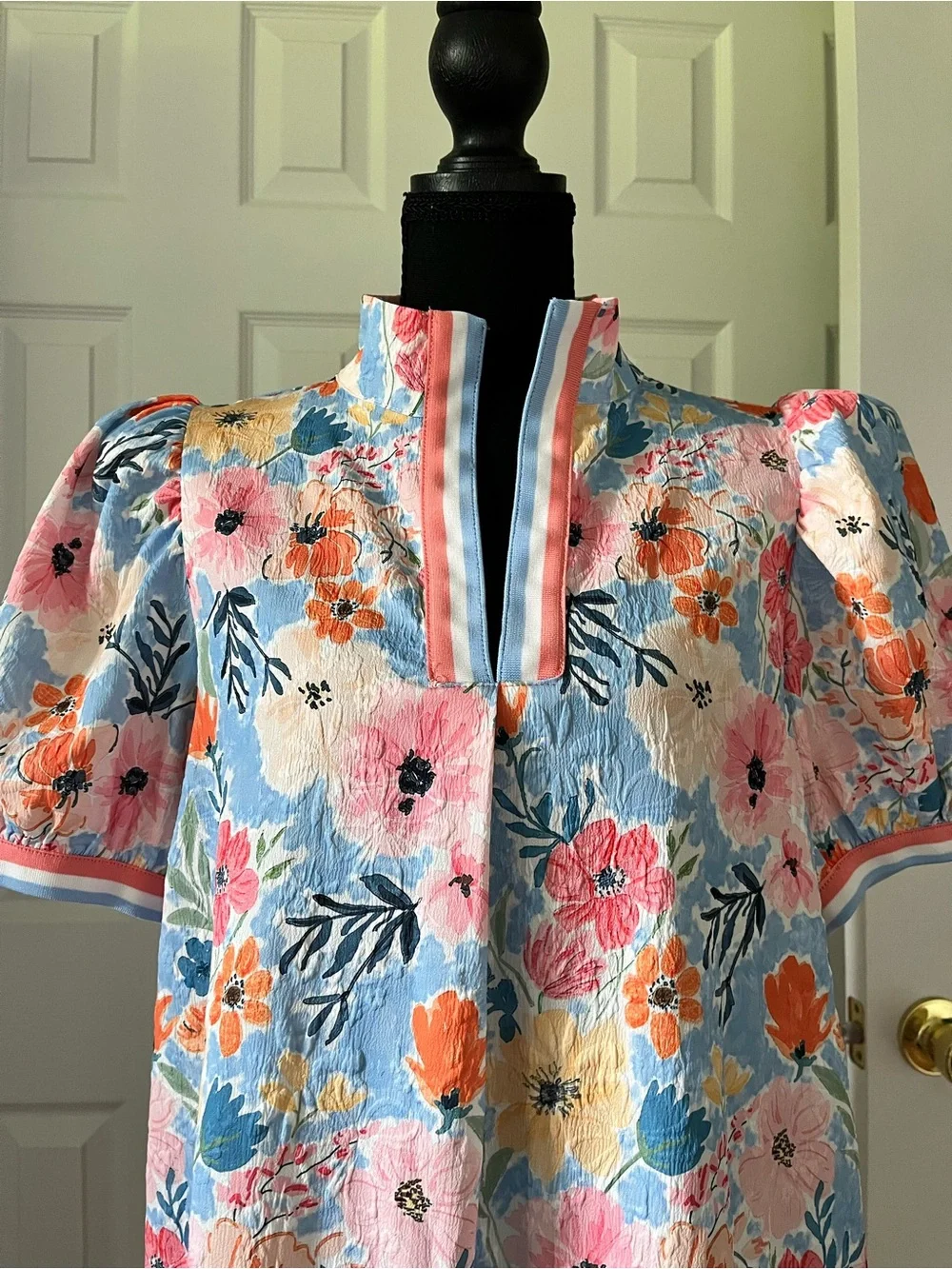 Umgee Floral Puff Sleeve Split Neck Shift Dress Sz M EUC - Picture 3 of 9